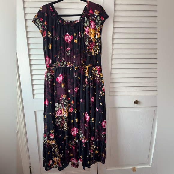 NWT Torrid Black Floral Challis Midi Dress Flowy size 3X - Picture 2 of 4